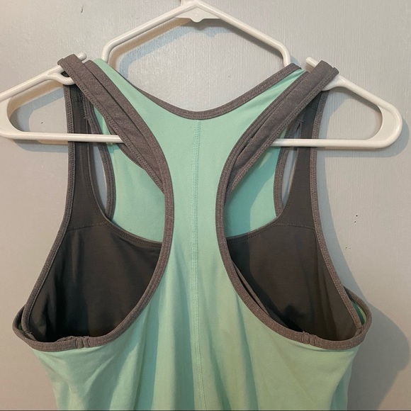 Lululemon Activewear Top Size 10 - Picture 4 of 9